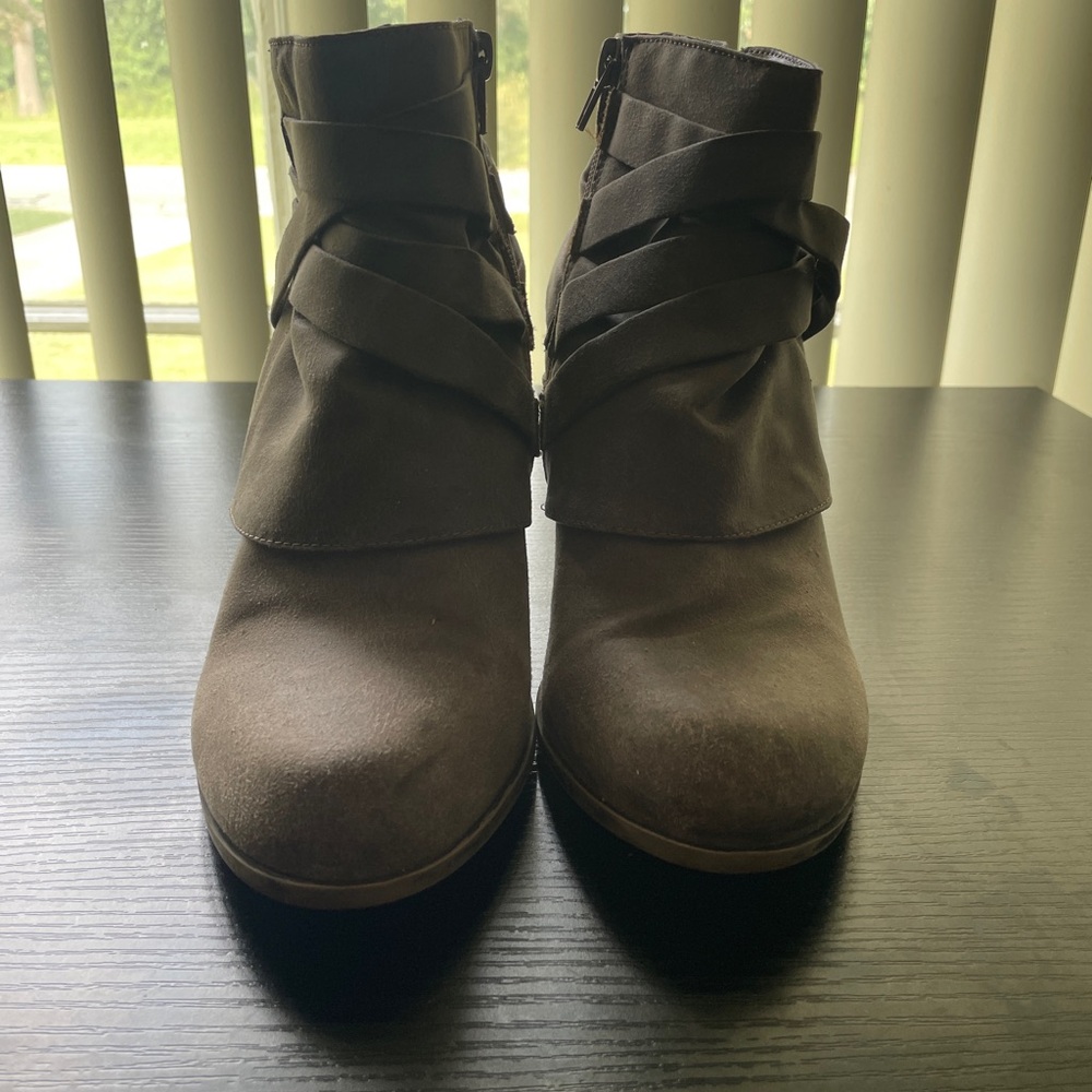 Fergie Boots